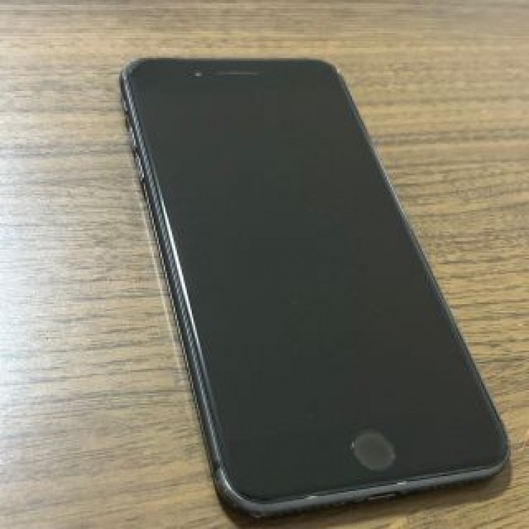 iPhone8 Plus Apple