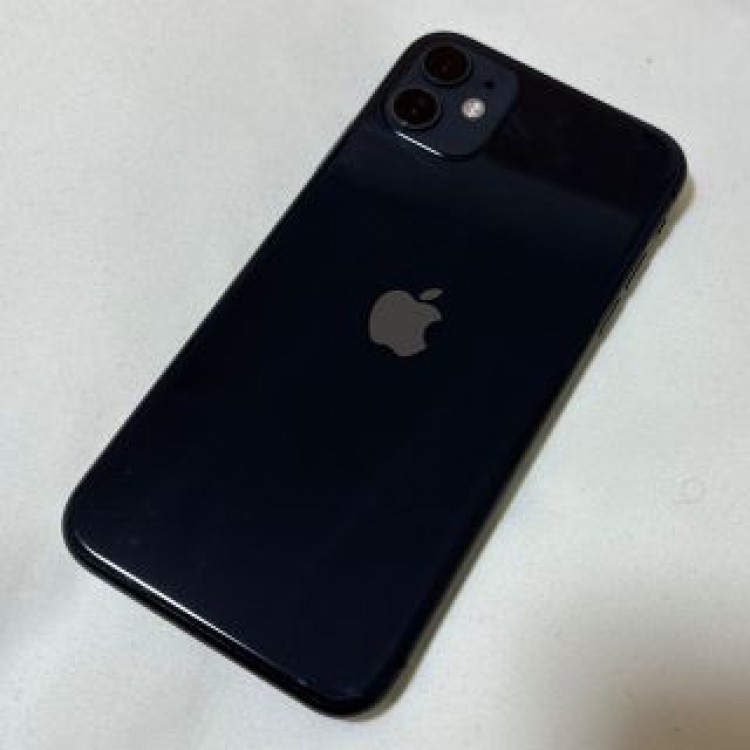 iPhone 11 BLACK 64 GB docomo