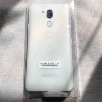 未使用　LG Android One X5 ミスティックホワイト