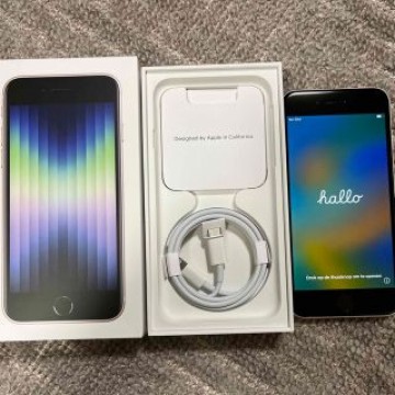 iPhone SE 第3世代　128GB