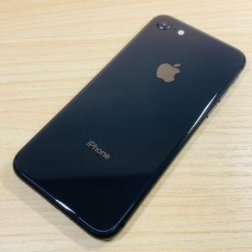 95%ﾊﾞｯﾃﾘｰ SIMﾌﾘｰ iPhone8 64GB P36