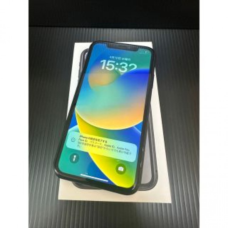 iPhone XR 128GB スペースグレー