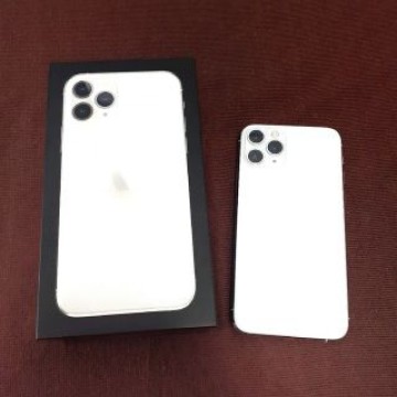 iPhone 11pro 64GB ホワイト SIMフリー Apple 純正品