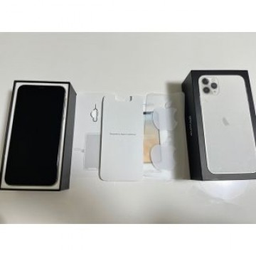 iPhone 11 Pro Max シルバー 64 GB SIMフリー　修復歴無