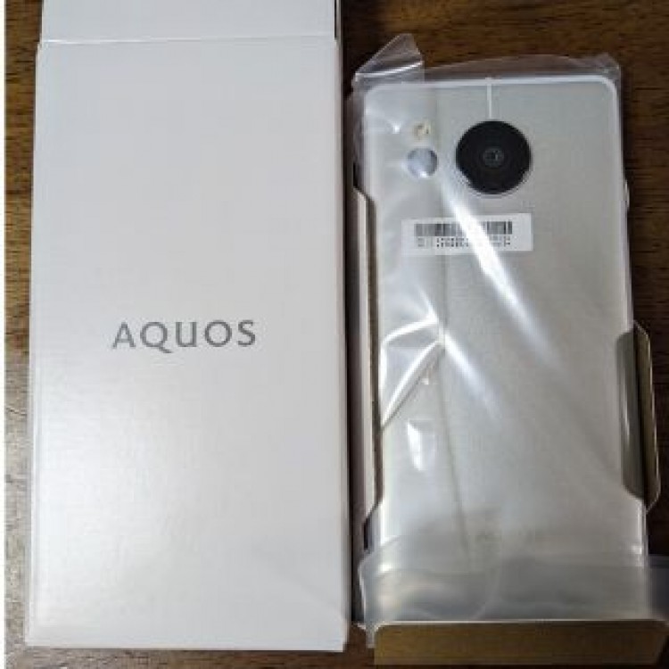 SHARP AQUOS sense7 plus A208SH シルバー