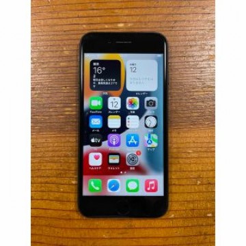 iPhone 7 Black 32 GB SIMフリー