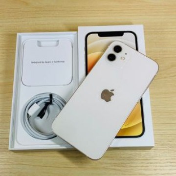 新品同様 ﾊﾞｯﾃﾘｰ100％ iPhone12 64GB White P121