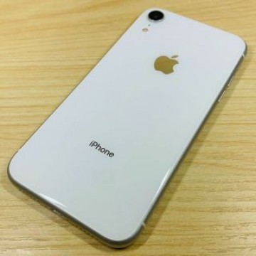 SIMﾌﾘｰ iPhoneXR 64GB White P76