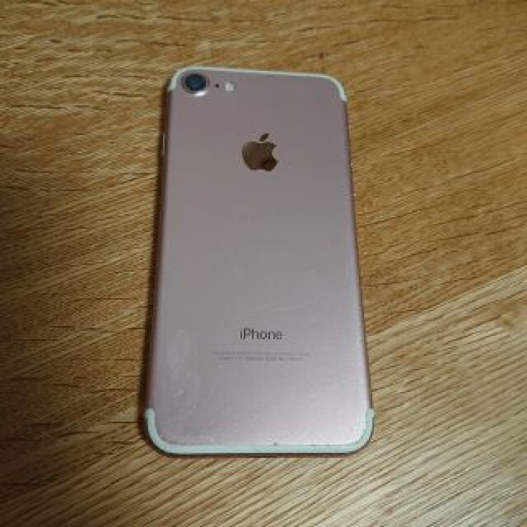 iPhone7 Rose Gold 128 GB docomo