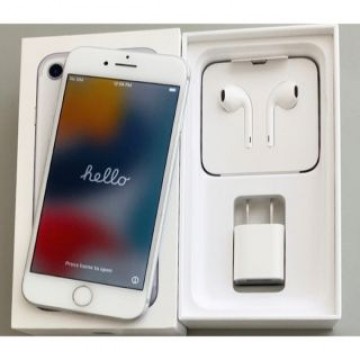 【美品】iPhone 7 シルバー SIMフリー