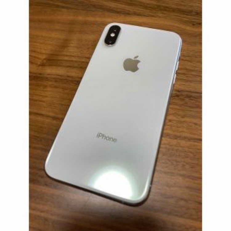 アップル iPhoneXS 64GB Silver(美品)