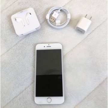 iPhone 6s Silver 64 GB