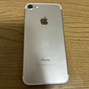 iPhone7  本体　中古