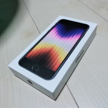 【未使用品】iPhone SE 第三世代 midnight 64GB