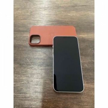 iPhone14 スターライト 128GB 純正ケース付き