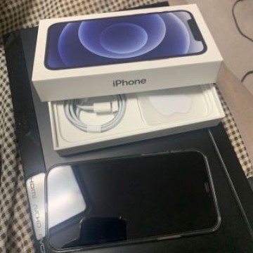iPhone 12 SIMフリー　256GB