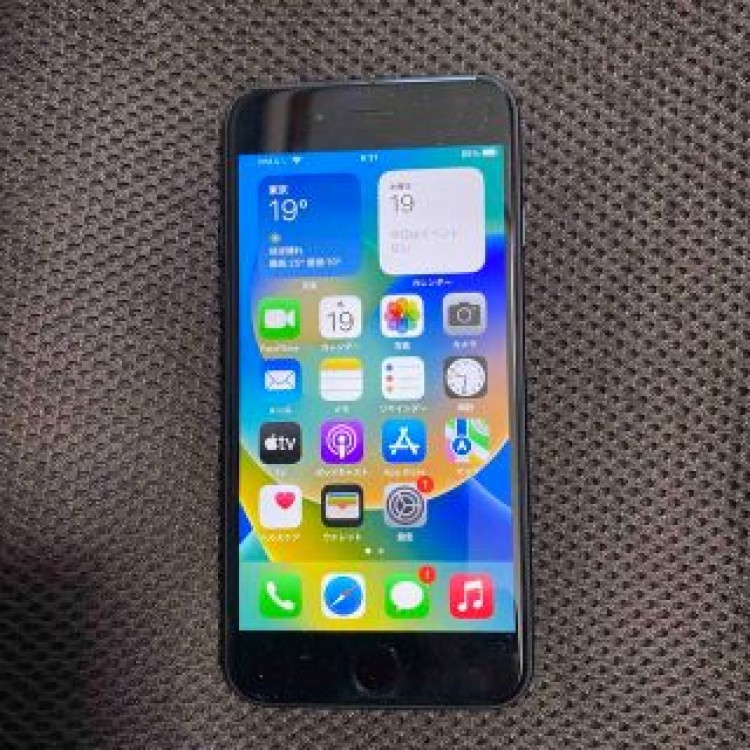 iPhone SE2 SIMフリー 64G