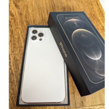 iPhone12プロ　箱付き　傷あり