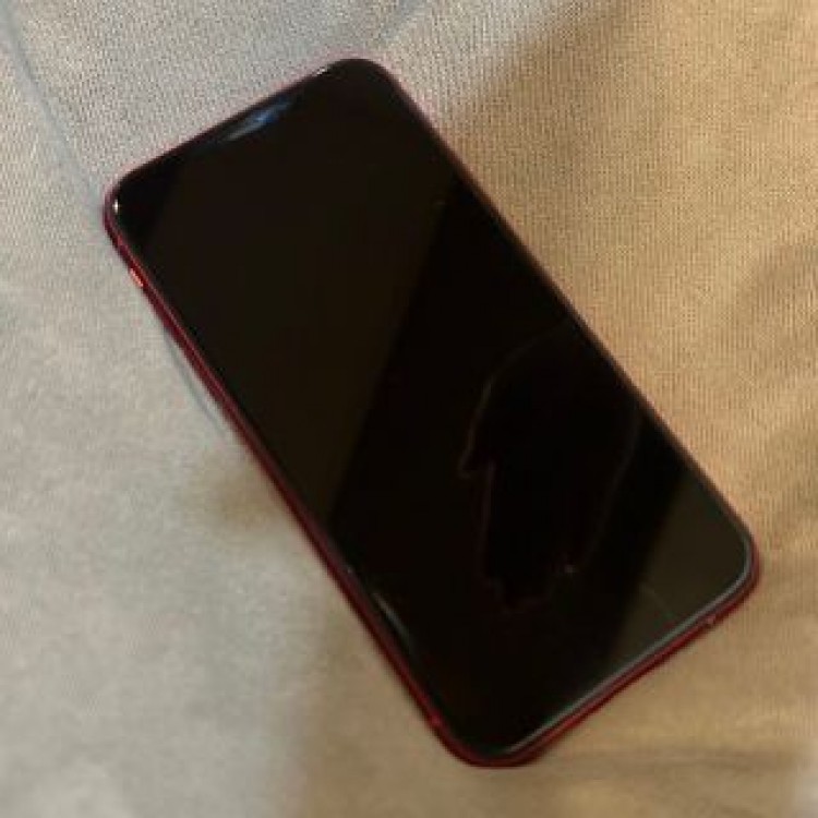 iPhone11 レッド　64GB