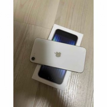 iPhone SE (第3世代)スターナイト 64 GB SIMフリー