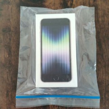 iphonese 第3世代 スターライト 白 64GB iphone se3