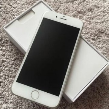 【最終値下げ】iPhone8 シルバー　64GB 本体　箱あり　状態良好