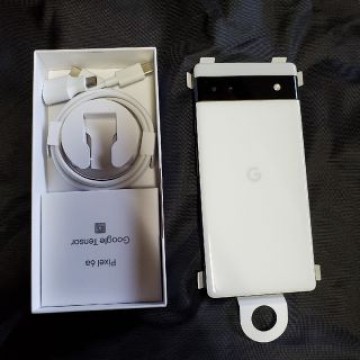 Google　Pixel6a 本体　ホワイト　白　新品同様品　ケース2つ付き