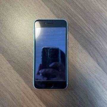 iPhone  SE 第2世代　ホワイト　64GB SIMフリー