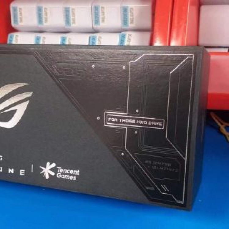 【新品未開封】ROG Phone 7 グローバル 16/512 色選択可能