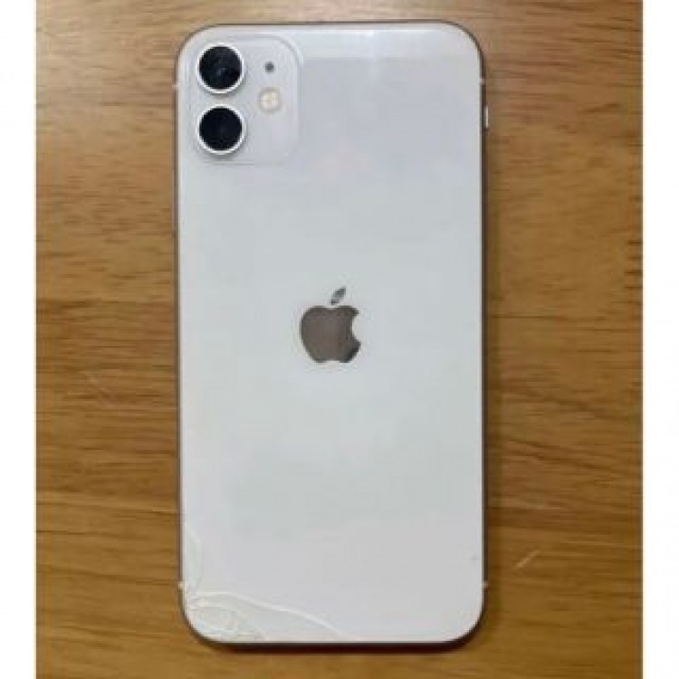 iPhone11　本体
