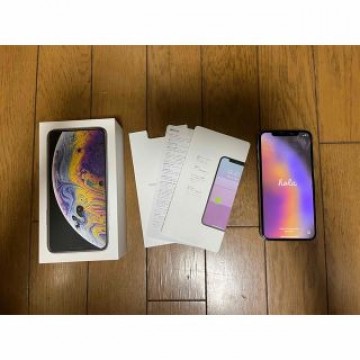 iPhone Xs Silver 512 GB SIMフリー