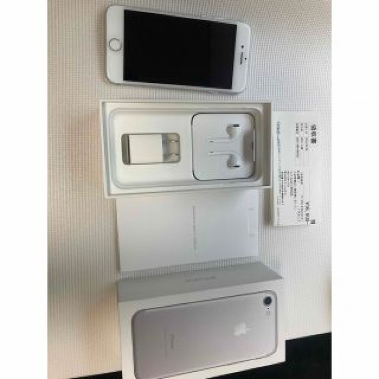 iPhone7 本体
