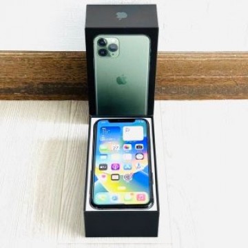 【美品】iPhone11 Pro ミッドナイトグリーン 256GB SIMフリー