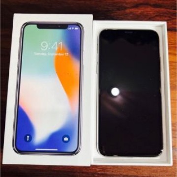 iPhone X 256GB シルバー