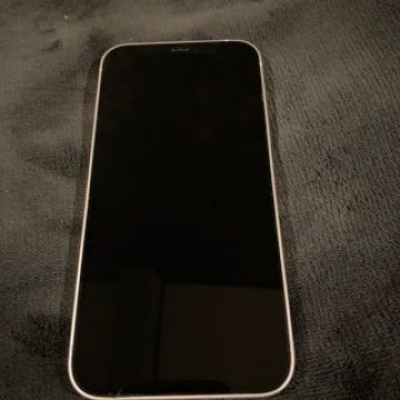 iPhone12本体
