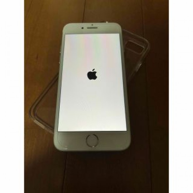 iPhone7 SIMロック解除　32GB