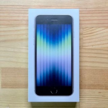 【新品未使用】iPhone SE (第3世代) ホワイト64 GB