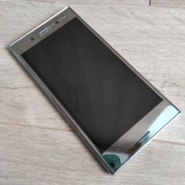 Xperia XZ Premium SO-04J Luminous Chrome