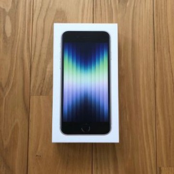 新品未開封⭐︎iPhone SE3 128GB