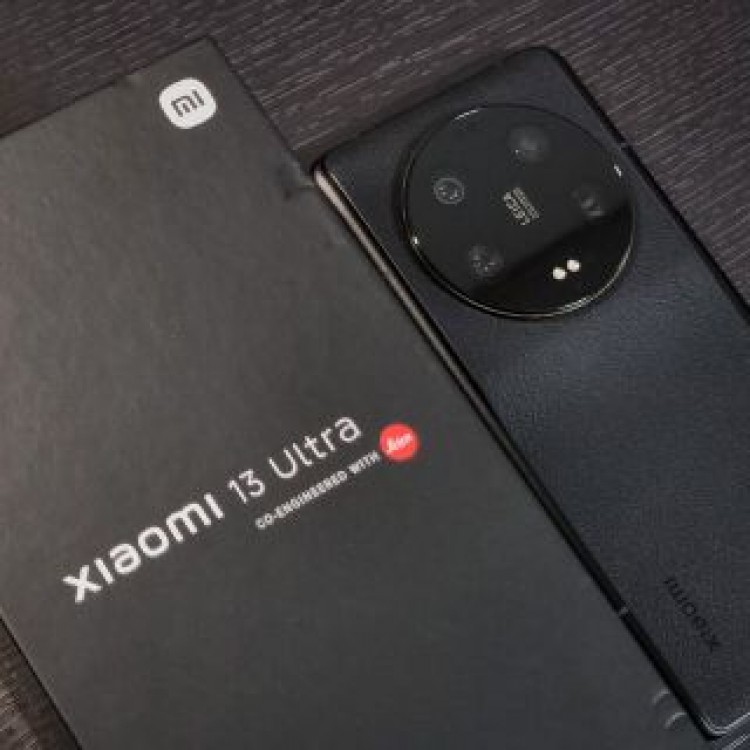 Xiaomi 13 Ultra 12GB/256GB ブラック ラクマ最安値