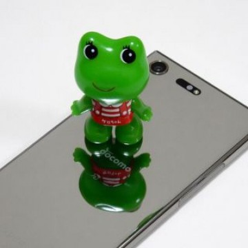 美品ですが… Xperia XZ Premium ドコモSO-04J