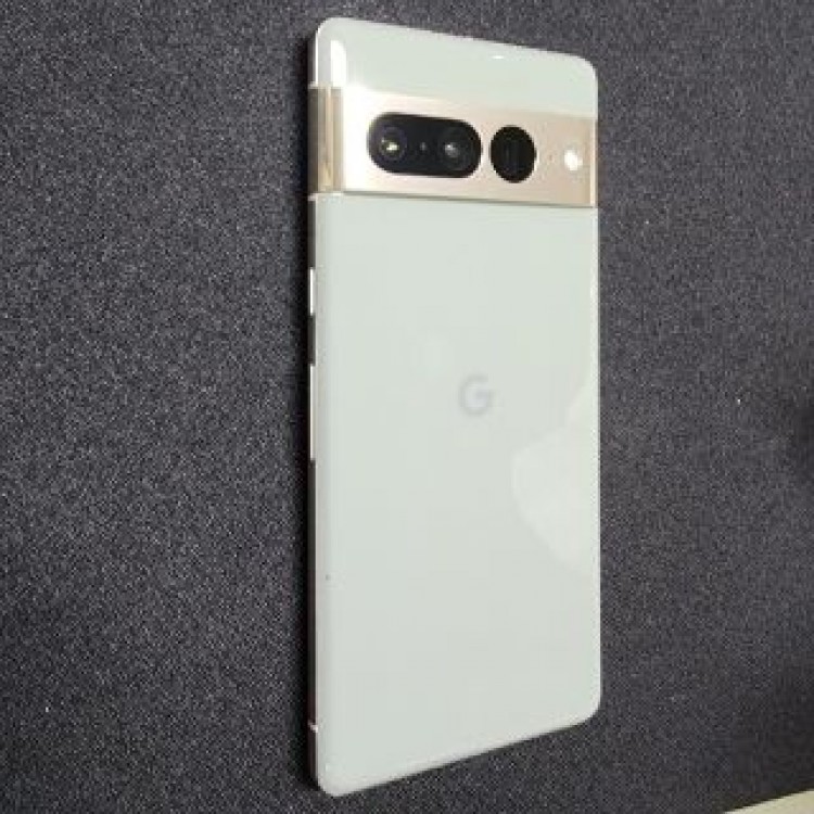 【美品】Google Pixel 7Pro　128GB Hazel　Simフリー