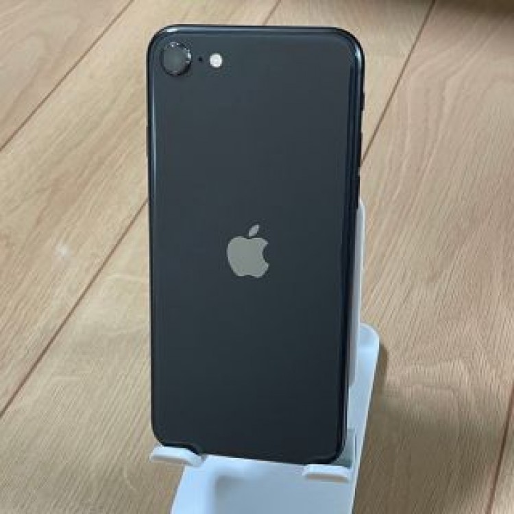 iPhoneSE2 iPhoneSE第二世代本体　SIMフリー(黒64GB)