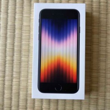 iPhone SE 第3代　128GB midnight