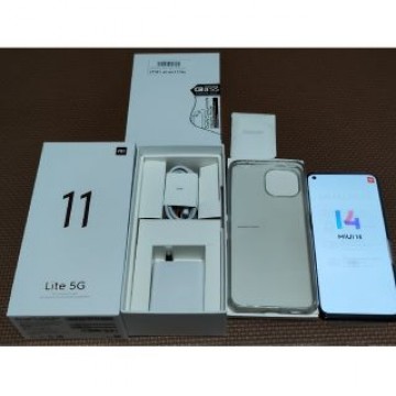 【美品】Xiaomi Mi 11 Lite 5G トリュフブラック