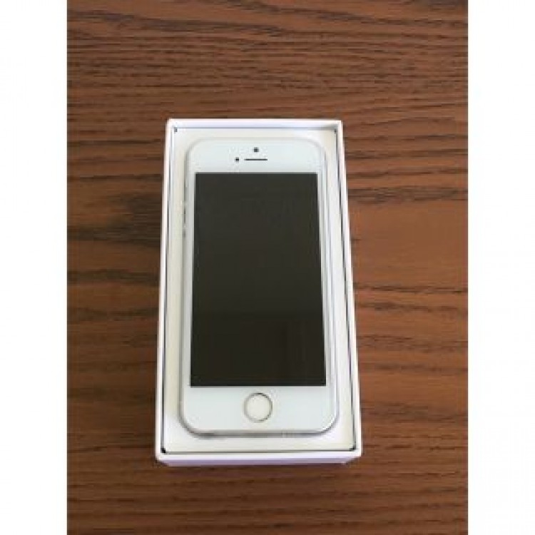 海外iPhone SE 第一世代128GB シルバー A1662
