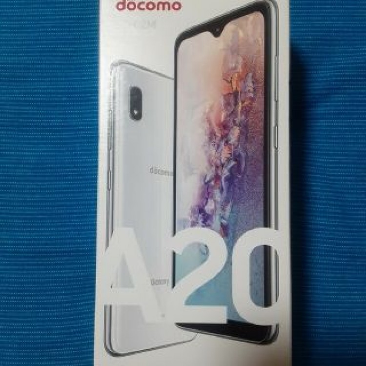 SAMSUNG Galaxy A20 SC-02M White