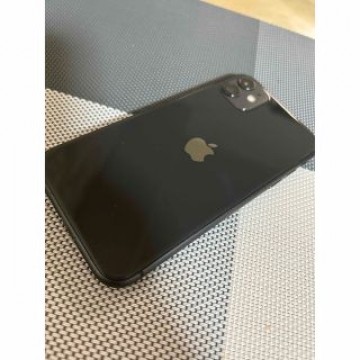 美品　iPhone11 128GB SIMロック解除済