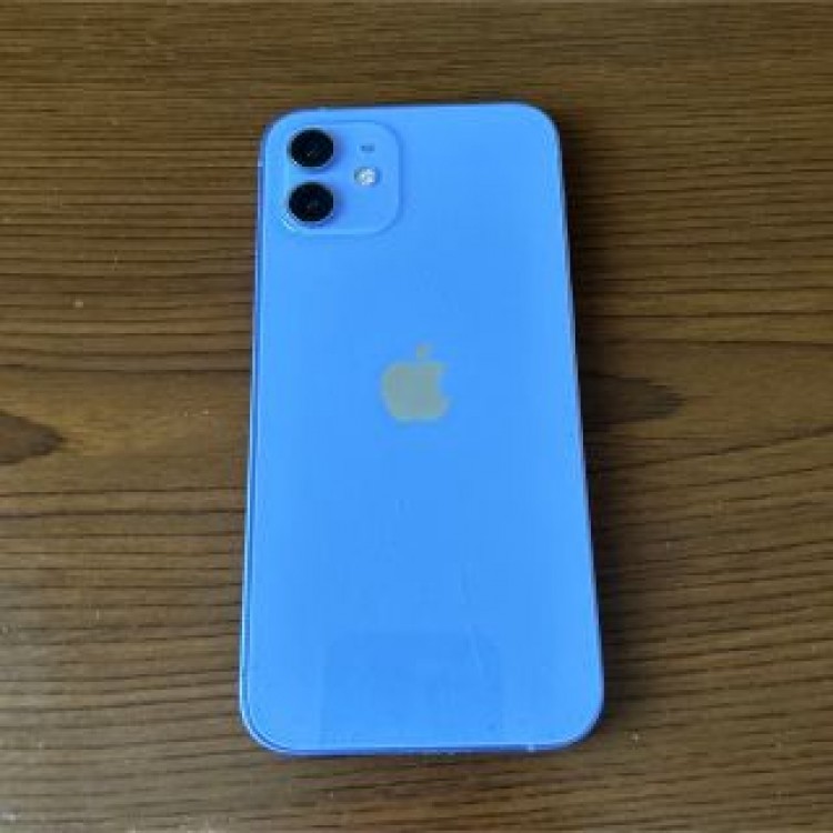 iPhone12  128GB ケース付き