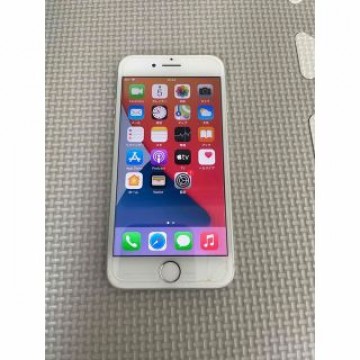 iPhone 7 Silver 32 GB SIMフリー